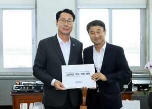 정명근 화성특례시장, 한병도 국회 예결위원장 만나 ‘9개 국비 사업’ 건의