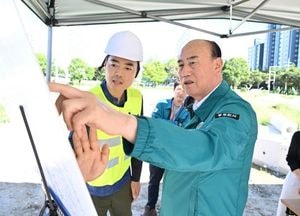 박형덕 동두천시장, 상패근린공원·생연문화공원 공사 현장 점검 “시민 안전 최우선”