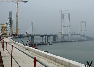 제3연륙교 상판 최종 연결…영종·청라 잇는 서해 관문 완성