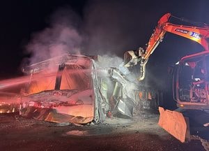 양평 군부대 폐품창고서 한밤 화재...인명피해 없어