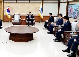 인천시, 민선8기 후반기 정무보좌진 대폭 강화…수석 6명·특보 4명 임명