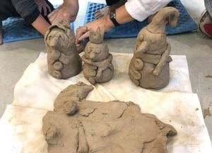 보름달처럼 빚는 소망, 흙으로 만나는 추석​​​​​​​...경기도자미술관 ‘달맞이 흙 놀이터’ 열흘간 진행