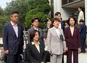 이진숙 전 방통위원장 석방…野 “방송장악 저항에 불이익” 반발