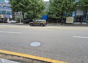 도로 위 ‘덜컹’ 방지...안양시 ‘맨홀 충격 방지구’ 전국 최초 실증 시작