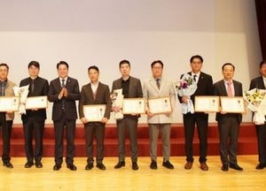 안양시 ‘2025년 우수기업’ 8곳 선정...최대호 시장 “기업인 노력에 깊이 감사”