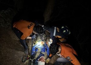 양평 용문산 용문봉 추락 등산객, 소방대원과 ‘비박’ 끝에 16시간 만에 구조