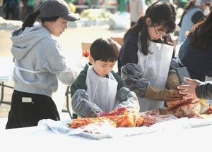 인천 서구, 1000명 참여한 ‘제2회 서로나눔 김장 대축제’ 성황