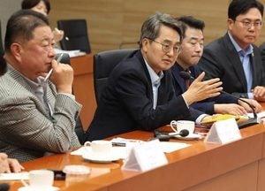 김동연 지사 “경기도·파주시·LG디스플레이는 한 팀, K-디스플레이 발전 전기될 것”