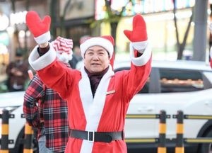 오산시 ‘오! 해피산타마켓’ 화려한 막 올라...눈썰매장·푸드·체험 콘텐츠 운영