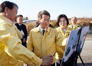 김동연 지사, 안성 거점소독시설 긴급 점검…“겨울철 동물방역 총력”