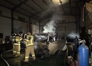 김포 통진읍 공장서 용접 불티 추정 화재...1톤 트럭 전소