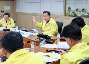 이재준 수원특례시장 “내 집·점포 앞 눈 쓸기, 적극적으로 홍보하라”