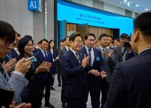 최민희 “AI 주권, 말 아닌 제도로”…인공지능 기본법 개정안 국회 통과