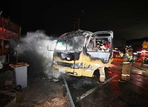 광주 초월읍 학원버스서 한밤 화재…16분 만에 진화