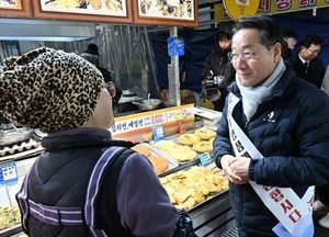 유정복 인천시장, 신기시장 찾아 새해 민생 현장 점검…전통시장 물가·운영 여건 직접 확인
