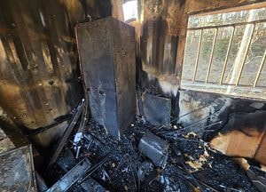 양평 용문면 컨테이너 화재…27분 만에 진화