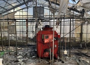 용인 남사읍 비닐하우스 화재…15분 만에 진화