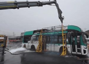 [영상] 김포 양촌읍 전기버스 화재…인명피해 없어