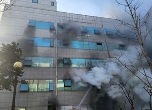 부천 중동 업무시설 화재…48명 대피, 대응 1단계