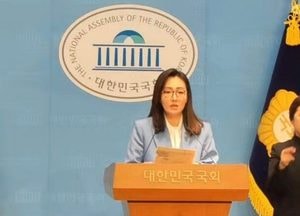 대통령 소통 방식·부동산 정책 놓고 여야 공방