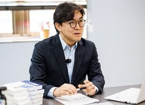 [인터뷰] 권혁우 부위원장이 말하는 '수원의 미래'…"생활인의 정치로 시민 삶 책임질 터"