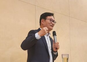 송영길 복당 승인…한준호 “이재명 정부 성공 위해 함께” 이언주 “민주당의 자산”