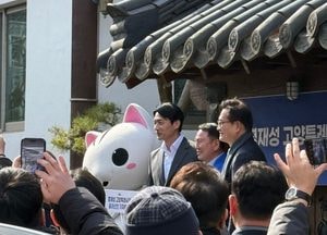 민주 명재성, 김대중 대통령 사저서 고양시장 출마 공식 선언