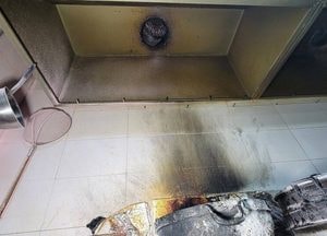 시흥 능곡동 음식점 주방서 화재…기름 불 붙어 3평 소실
