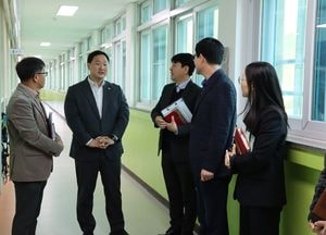 고준호 경기도의원, 파주 봉일천초교 방문 “안전·정서 모두 갖춘 교육환경 필요”