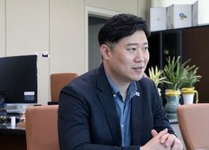[인터뷰] 김동은 수원시의회 원내대표 “시의원 체급 넘어 도의회 혁신 이끌 것”