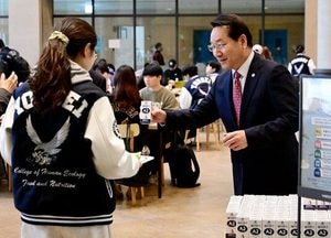 유정복 인천시장 ‘천원 아침밥’ 현장 방문…“청년이 인천의 미래”