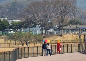 [내일 날씨] 구름 많다가 흐려져…일교차 15℃·건조특보 지속