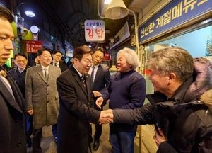 강훈식 비서실장, 정부 300일 소회…“끊임없는 비상체계”