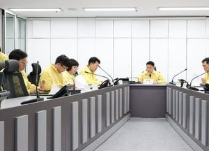 안양시, 중동 정세 대응 비상경제 대책 점검...공공용 봉투 판매 한시적 허용