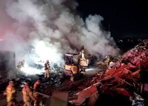 고양 관산동 폐기물업체서 화재…2시간여 만에 진화