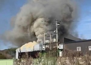포천 식품공장 화재 4시간12분 만에 꺼져…인명피해 없어