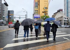 [오늘 날씨] 경기·인천(20일, 월)…곳곳 약한 비, 오후부터 맑아져