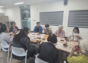 계양구, 거동 불편 어르신·장애인 대상 찾아가는 목공예 프로그램 운영