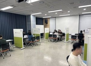 수원특례시, 5월 ‘일자리 두드림 구인·구직의 날’ 개최… 71명 현장 면접