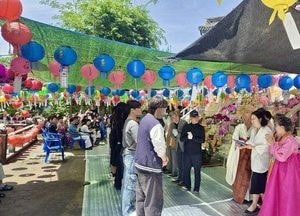 33년째 이어온 자비의 장학금… 남양주시 진건읍 명덕사 우정스님, 관내 학생들에 장학금 전달