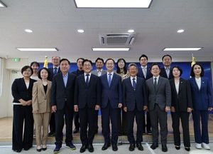 '현미경 검증' 나선 김포시장직 인수위…공직사회 술렁