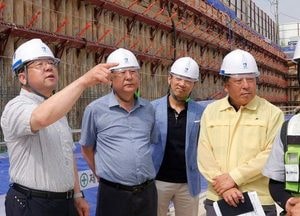 수원시, 폭염·집중호우 대비해 건설현장 안전점검