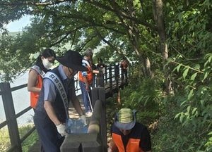 안성시-기업인연합회, 박두진 문학길 일대 환경정화 캠페인 실시