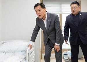 수원시,퇴원환자 일상 복귀 돕는 중간집 ‘새빛돌봄스테이션’ 현판식