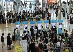 여름철 성수기 인천공항 이용객 개항 이래 가장 많았다