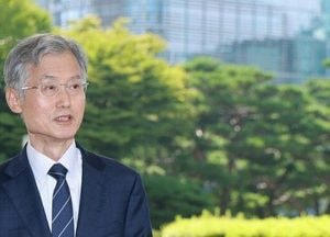 조희대, 대법관 재제청·후보추천위 관련..."전부 논의 경과를 들어보고 말씀드리겠다"