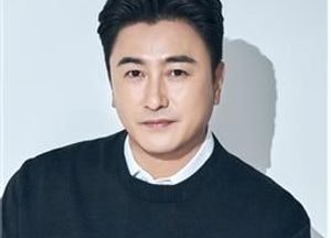 안정환, 모교 아주대에 6400만원 기부