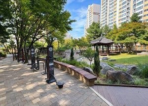 용인시, 기흥구 신릉근린공원 산책로 새 단장
