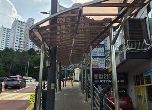 용인시 수지구, 효자초 통학로 차양막 설치