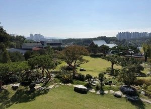 돌·물이 어우러진 ‘석정원’, 평택 1호 민간정원
